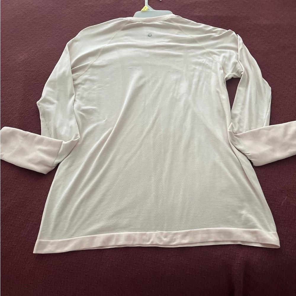 Lululemon long sleeve - Picture 2 of 6